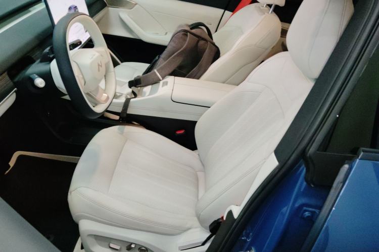 Used ONVO L60 2024 60 kWh Rear-Drive Version Left Front Seat
