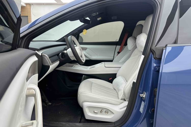 Used ONVO L60 2024 60 kWh Rear-Drive Version Left Front Seat