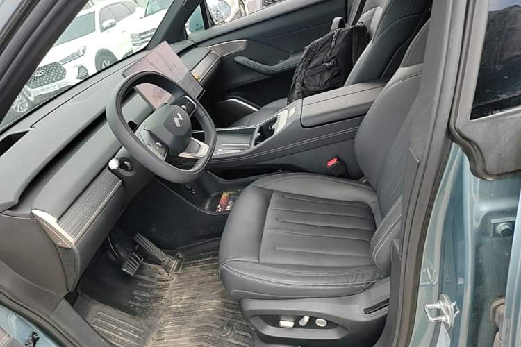 Used ONVO L60 2024 60 kWh Rear-Drive Version Left Front Seat
