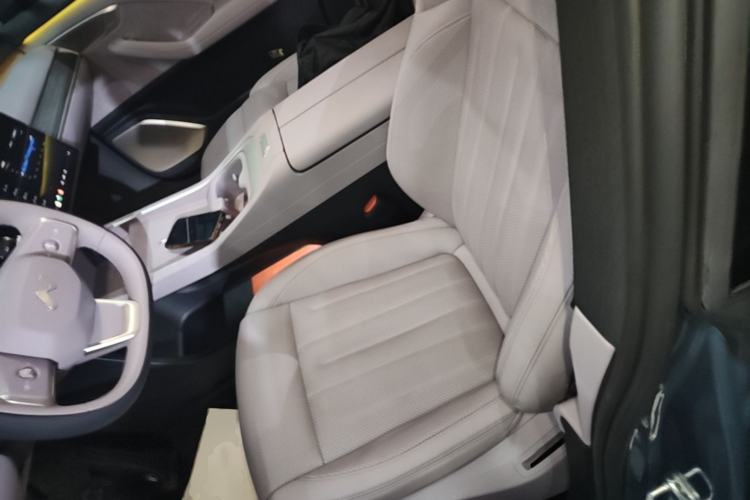 Used ONVO L60 2024 60 kWh Rear-Drive Version Left Front Seat
