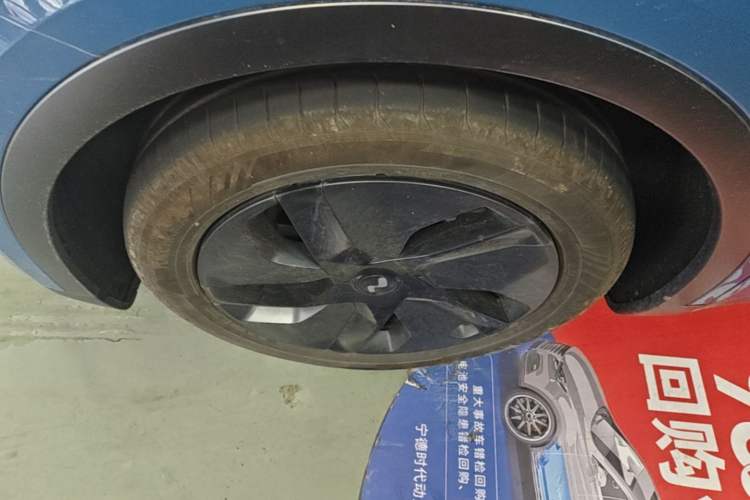 Used ONVO L60 2024 60 kWh Rear-Drive Version Left Front Wheel Hub