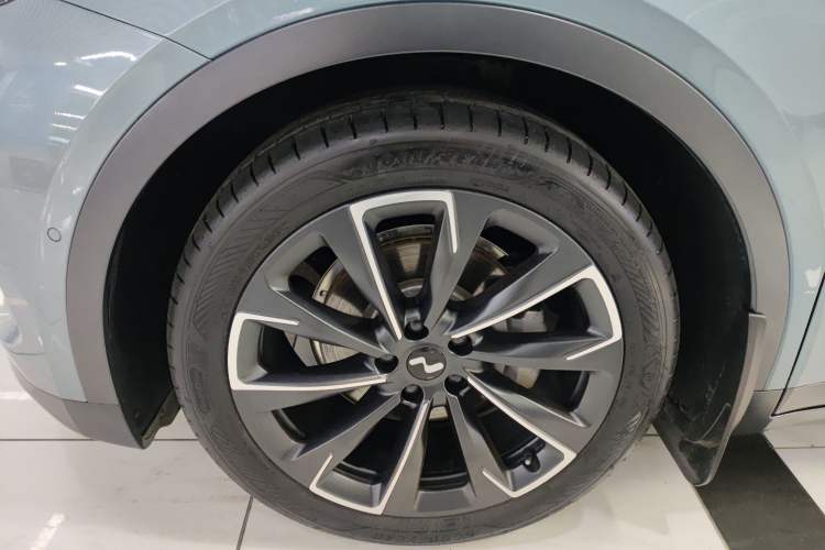 Used ONVO L60 2024 60 kWh All-Wheel Drive Left Front Wheel Hub