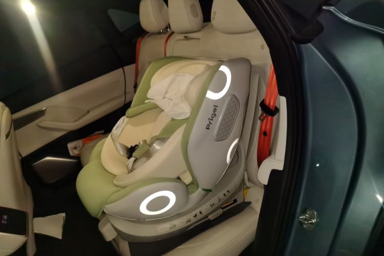 Used ONVO L60 2024 60 kWh Rear-Drive Version Left Rear Seat