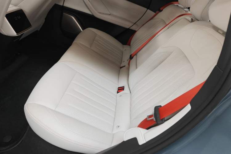 Used ONVO L60 2024 60 kWh Rear-Drive Version Left Rear Seat