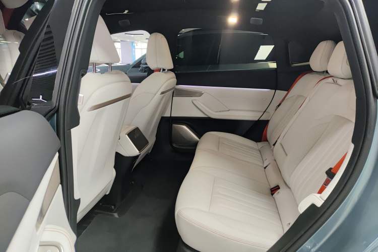 Used ONVO L60 2024 60 kWh All-Wheel Drive Left Rear Seat