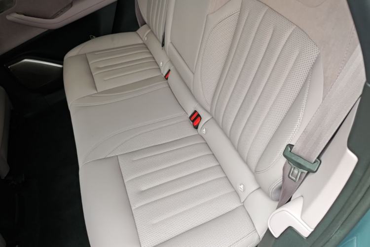 Used ONVO L60 2024 60 kWh All-Wheel Drive Left Rear Seat