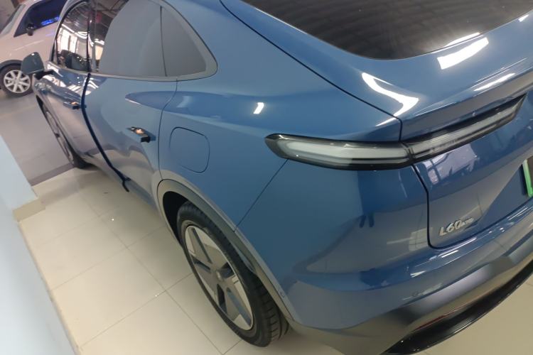 Used ONVO L60 2024 60 kWh All-Wheel Drive Left Side