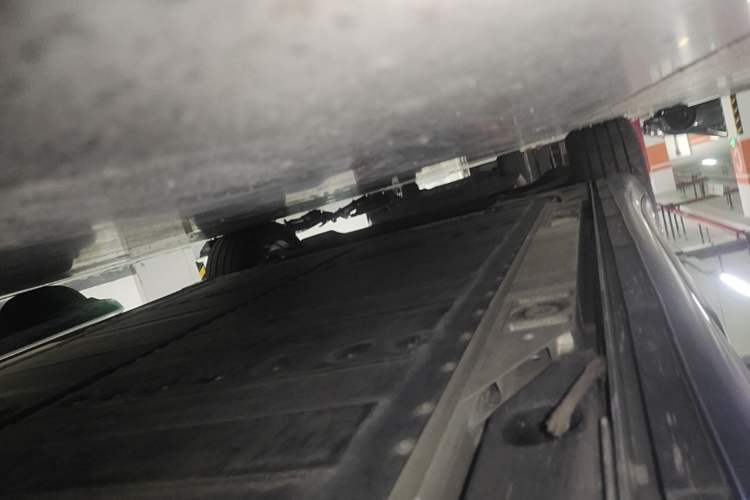 Used ONVO L60 2024 60 kWh Rear-Drive Version Left Side Sill