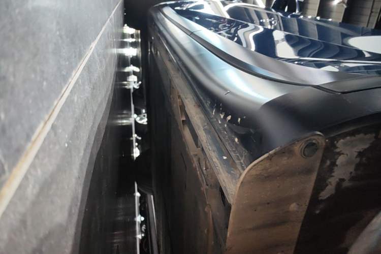 Used ONVO L60 2024 60 kWh All-Wheel Drive Left Side Sill