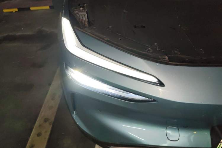 Used ONVO L60 2024 60 kWh Rear-Drive Version Right Front Headlight