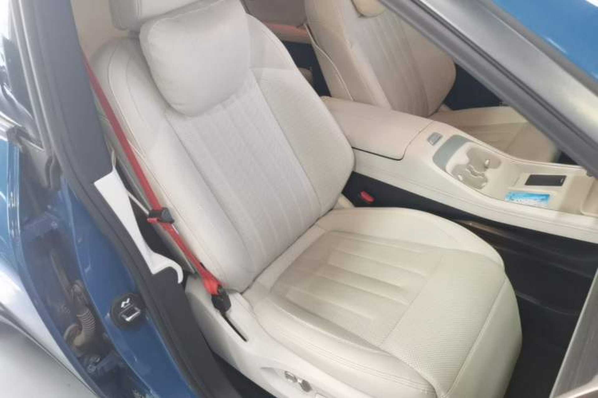 Used ONVO L60 2024 60 kWh Rear-Drive Version Right Front Seat