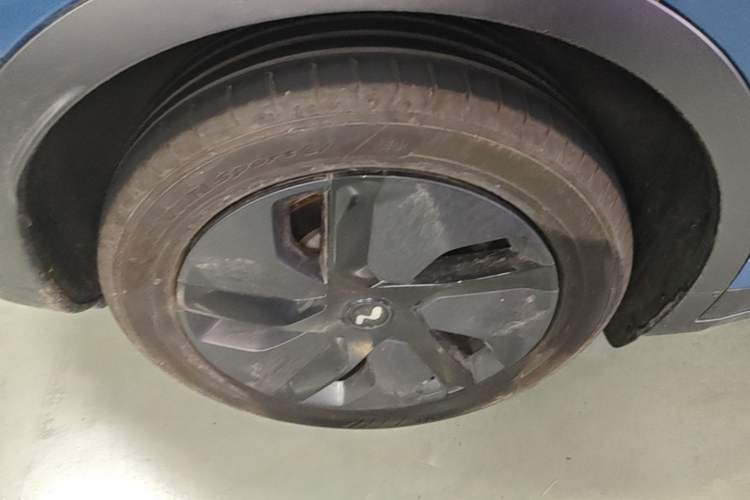 Used ONVO L60 2024 60 kWh Rear-Drive Version Right Rear Wheel Hub