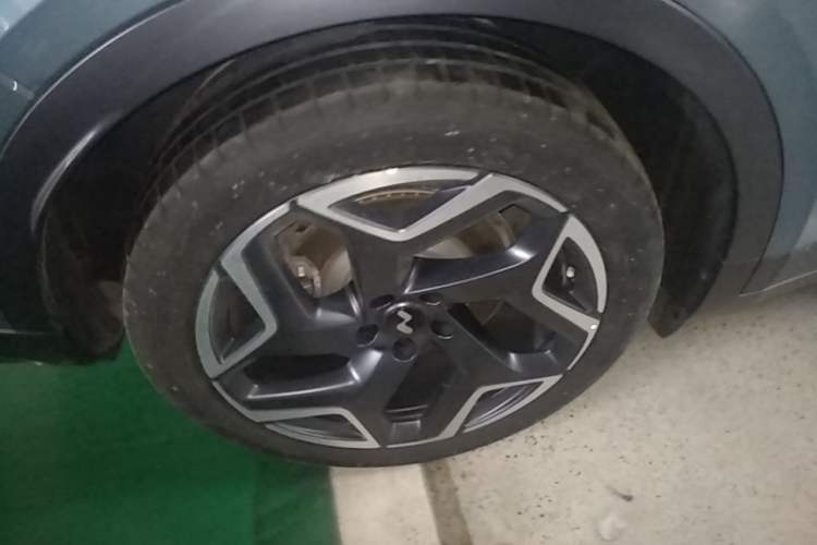 Used ONVO L60 2024 60 kWh Rear-Drive Version Right Rear Wheel Hub