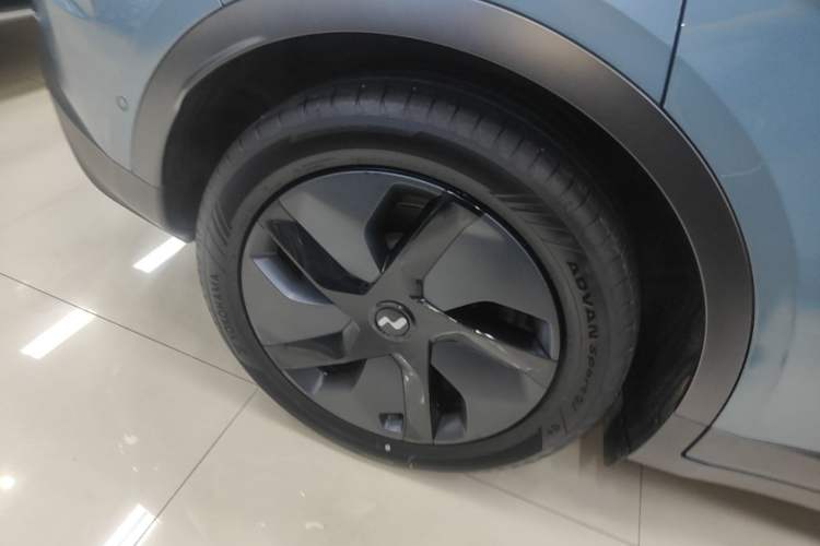 Used ONVO L60 2024 60 kWh Rear-Drive Version Right Rear Wheel Hub