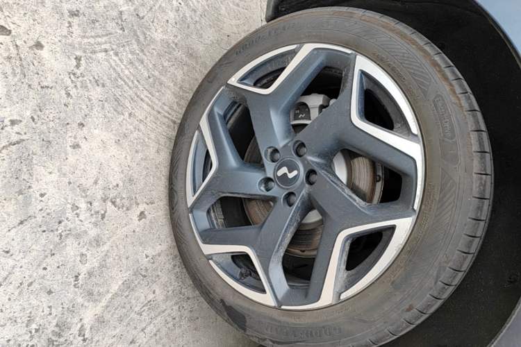 Used ONVO L60 2024 60 kWh Rear-Drive Version Right Rear Wheel Hub