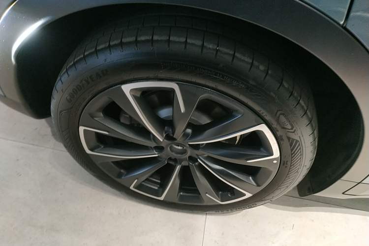 Used ONVO L60 2024 60 kWh Rear-Drive Version Right Rear Wheel Hub