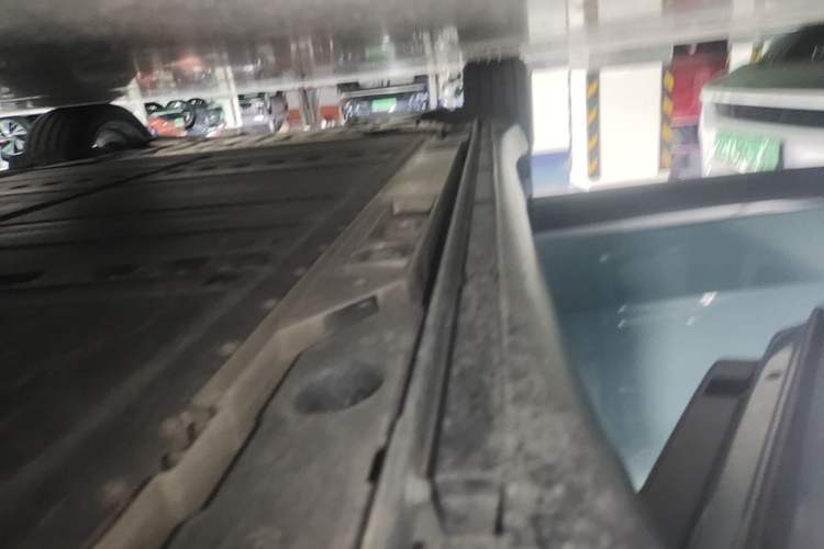 Used ONVO L60 2024 60 kWh Rear-Drive Version Right Side Sill