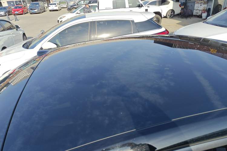 Used ONVO L60 2024 60 kWh All-Wheel Drive Roof