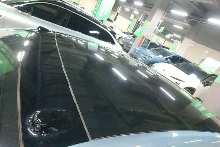 Used ONVO L60 2024 85 kWh All-Wheel Drive Roof