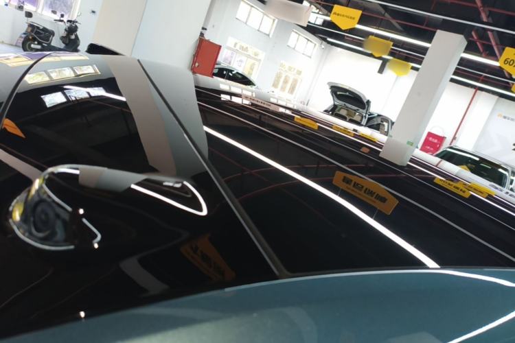Used ONVO L60 2024 60 kWh All-Wheel Drive Roof