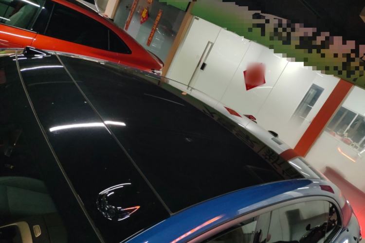 Used ONVO L60 2024 60 kWh All-Wheel Drive Roof