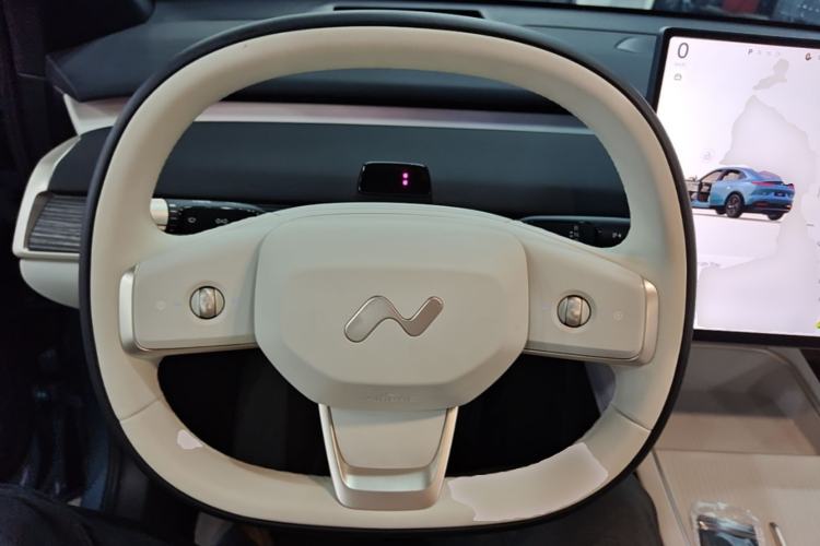 Used ONVO L60 2024 60 kWh Rear-Drive Version Steering Wheel