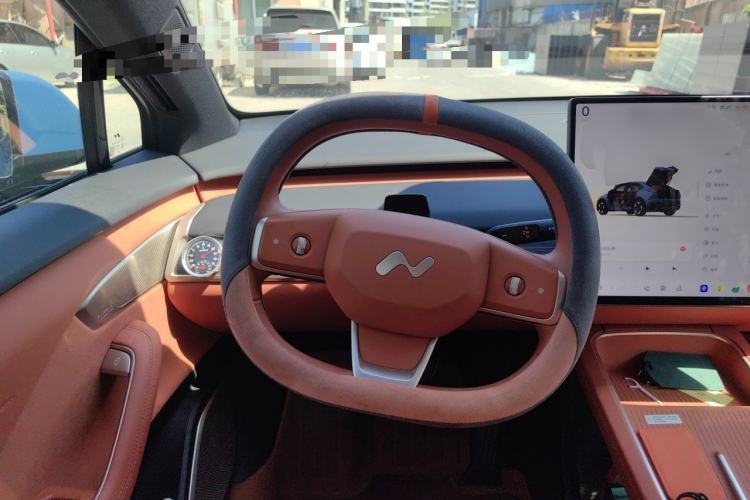 Used ONVO L60 2024 60 kWh All-Wheel Drive Steering Wheel