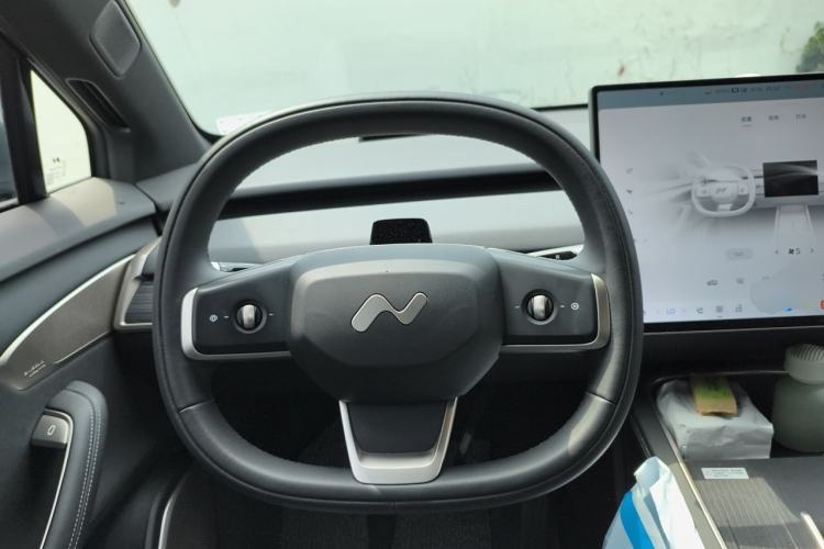 Used ONVO L60 2024 60 kWh Rear-Drive Version Steering Wheel