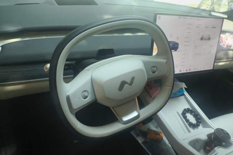 Used ONVO L60 2024 60 kWh Rear-Drive Version Steering Wheel