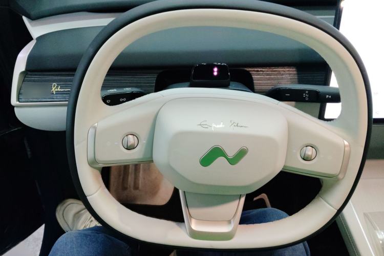 Used ONVO L60 2024 60 kWh Rear-Drive Version Steering Wheel