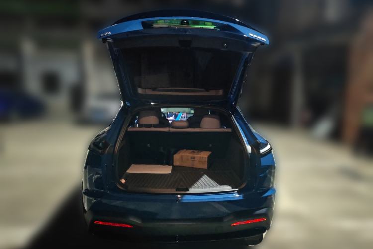 Used ONVO L60 2024 60 kWh Rear-Drive Version Trunk
