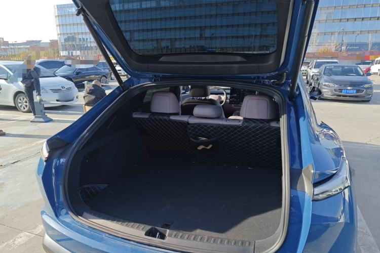 Used ONVO L60 2024 60 kWh All-Wheel Drive Trunk