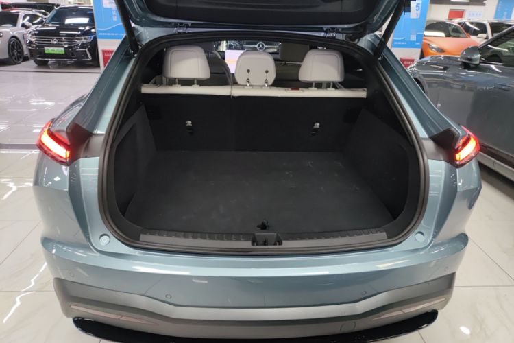 Used ONVO L60 2024 60 kWh All-Wheel Drive Trunk