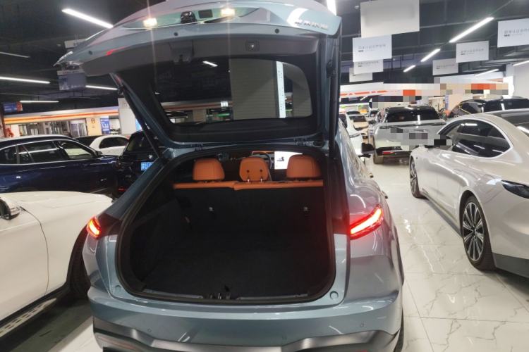 Used ONVO L60 2024 60 kWh Rear-Drive Version Trunk