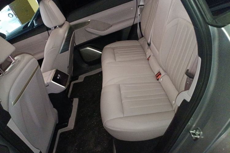 Used ONVO L60 2024 60 kWh Rear-Drive Version Left Rear Seat