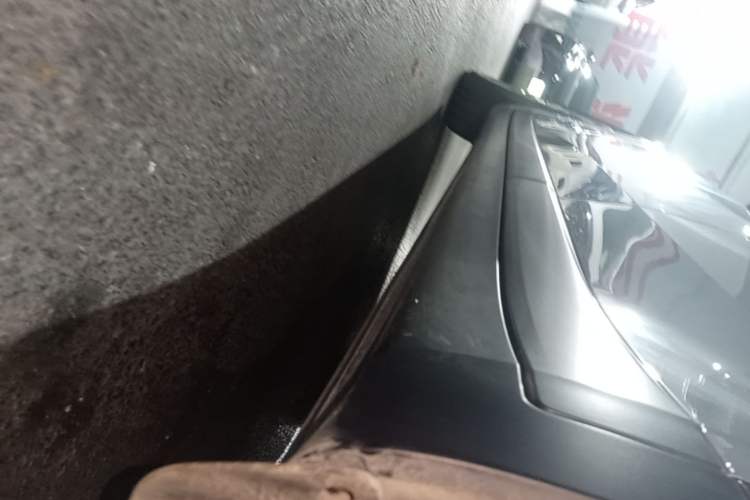 Used ONVO L60 2024 60 kWh Rear-Drive Version Left Side Sill