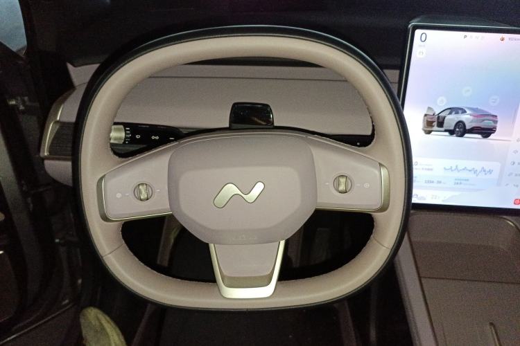 Used ONVO L60 2024 60 kWh Rear-Drive Version Steering Wheel