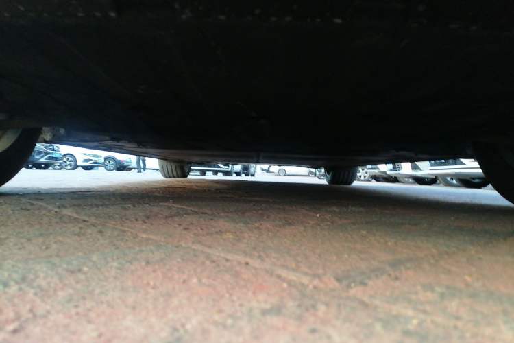 Used ONVO L60 2024 60 kWh All-Wheel Drive Chassis Front