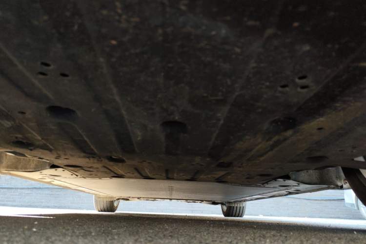 Used ONVO L60 2024 60 kWh All-Wheel Drive Chassis Front