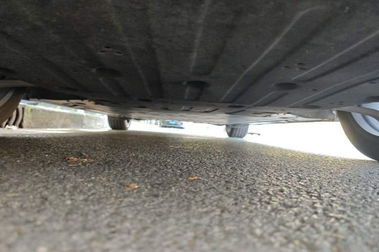 Used ONVO L60 2024 60 kWh All-Wheel Drive Chassis Front