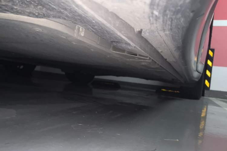 Used ONVO L60 2024 60 kWh Rear-Drive Version Chassis Front Left