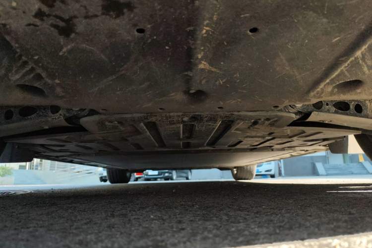 Used ONVO L60 2024 60 kWh All-Wheel Drive Chassis Rear