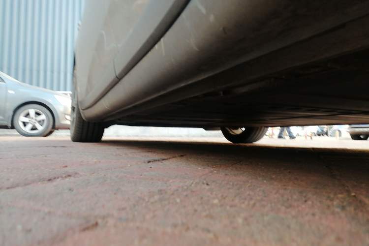 Used ONVO L60 2024 60 kWh All-Wheel Drive Chassis Rear Left