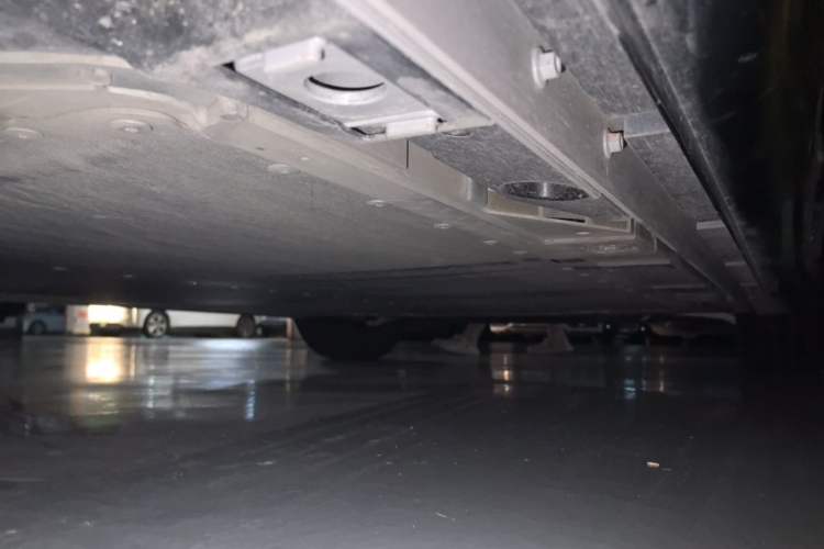 Used ONVO L60 2024 60 kWh Rear-Drive Version Chassis Rear Right