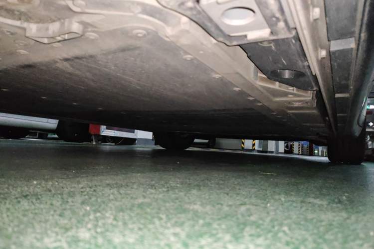 Used ONVO L60 2024 60 kWh Rear-Drive Version Chassis Rear Right
