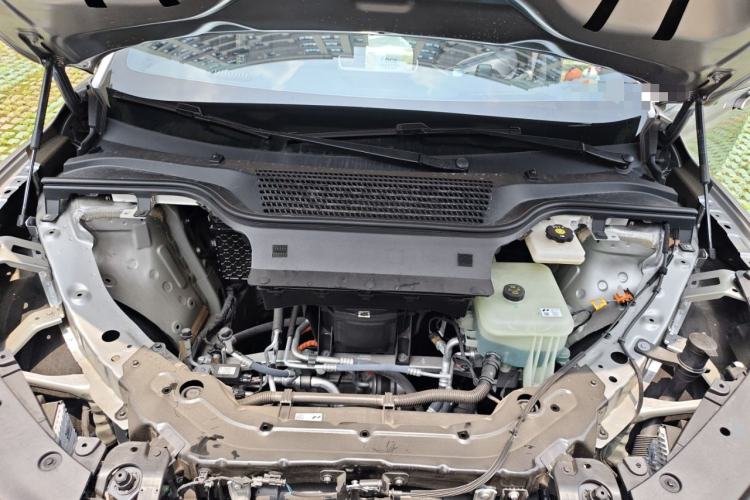 Used ONVO L60 2024 85 kWh Rear-Drive Version Engine Bay