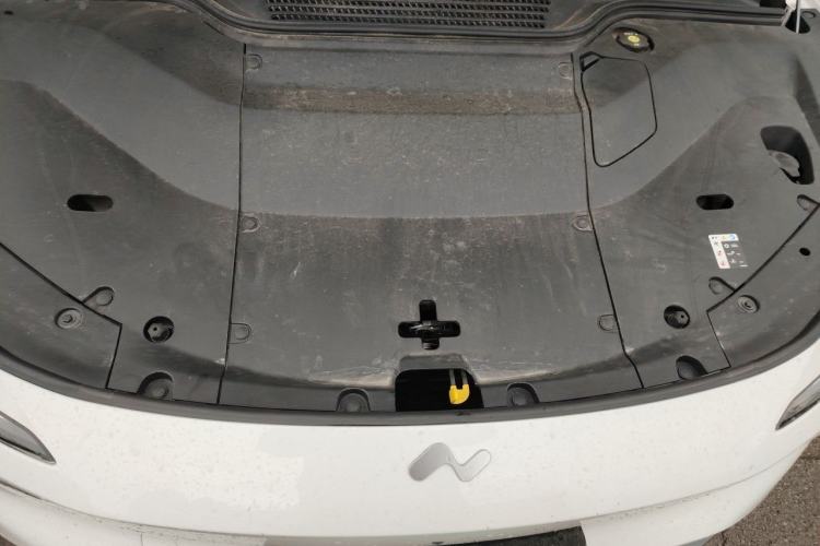 Used ONVO L60 2024 60 kWh All-Wheel Drive Engine Bay