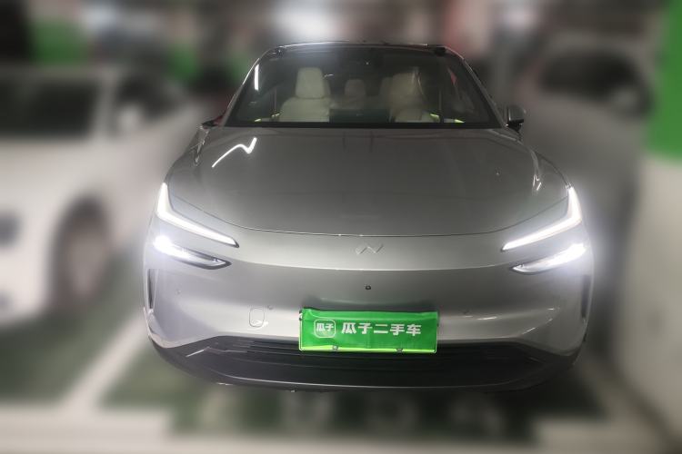 Used ONVO L60 2024 60 kWh Rear-Drive Version Front