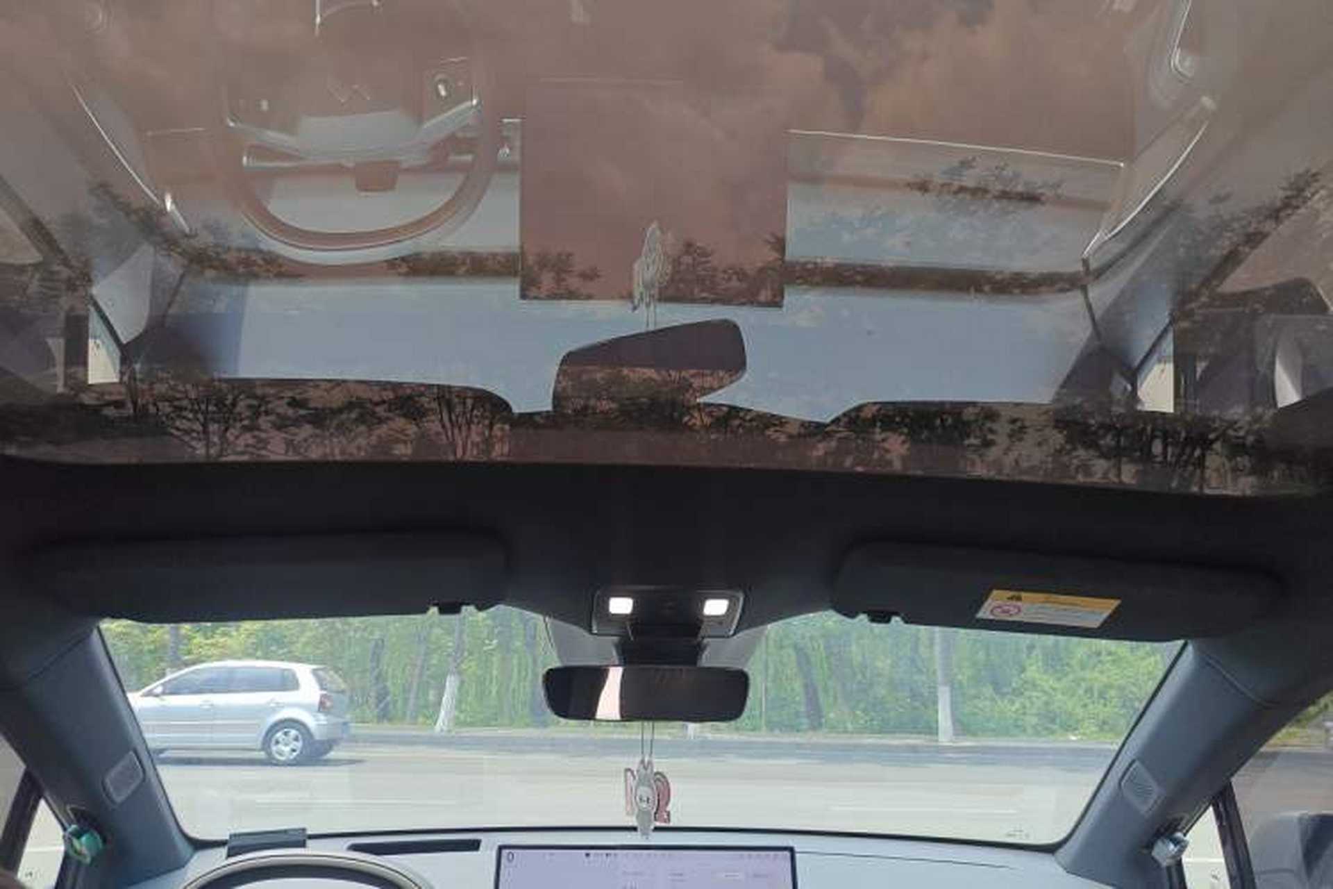 Used ONVO L60 2024 60 kWh Rear-Drive Version Headliner
