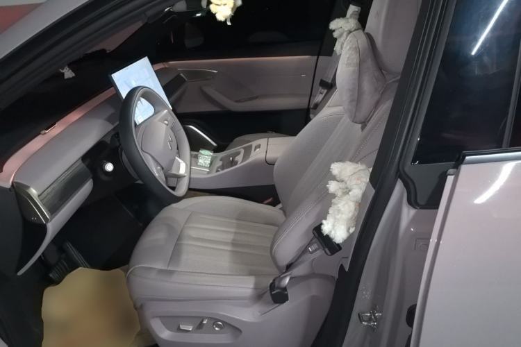 Used ONVO L60 2024 60 kWh Rear-Drive Version Left Front Seat